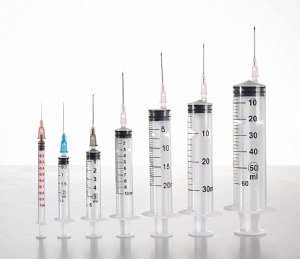 Disposable syringe